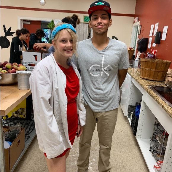 Meet your Posher, Cierra - Picture 3 of 11